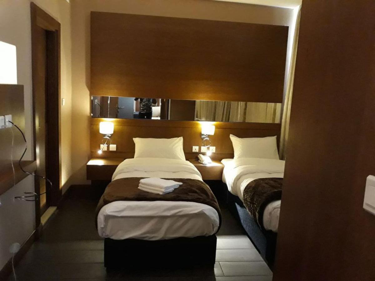 Seventh-Star Hotel Amman Exterior photo